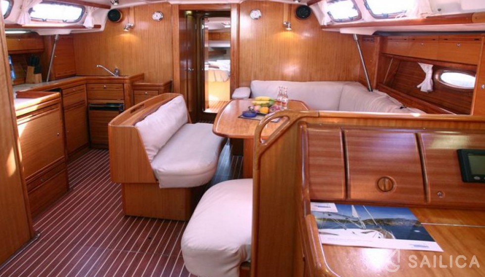 Bavaria 43 Cruiser - Yacht Charter Sailica
