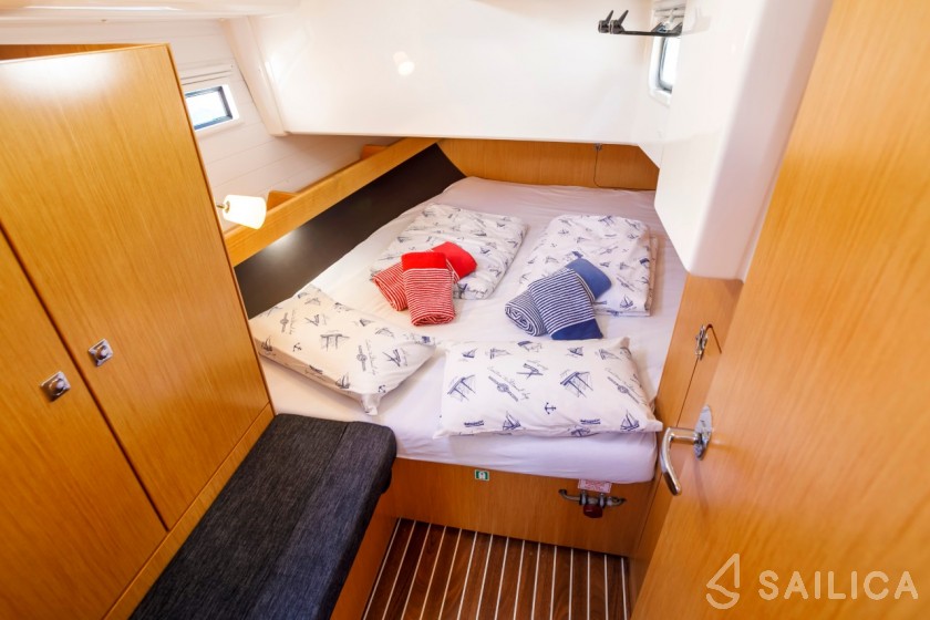 Bavaria 41 Cruiser - Yacht Charter Sailica