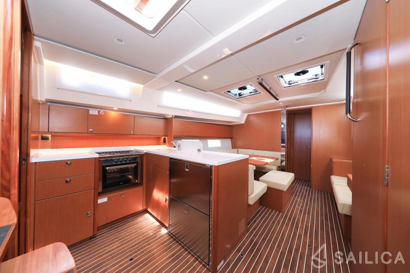 Bavaria C45 Style - Yacht Charter Sailica