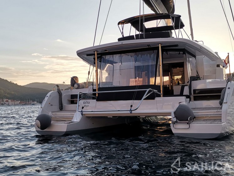 Lagoon 50 - Yacht Charter Sailica