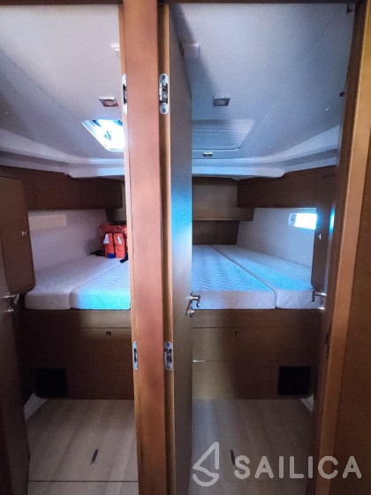 Sun Odyssey 519 - Yacht Charter Sailica