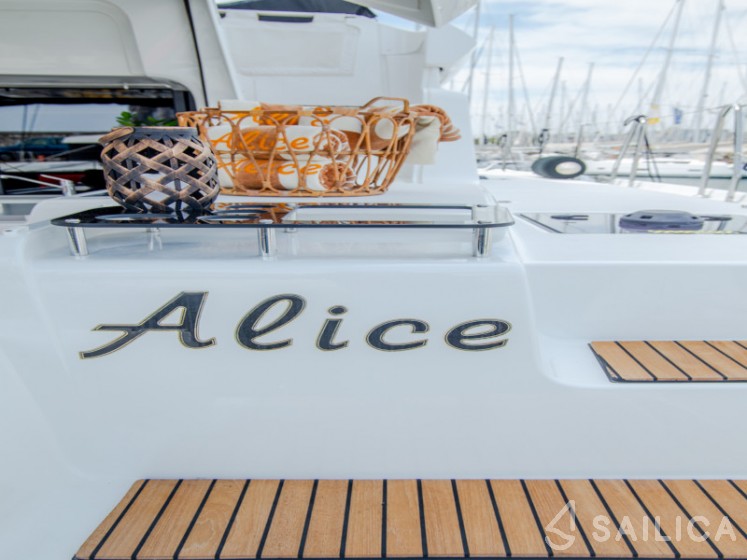 Lagoon 46  - Yacht Charter Sailica
