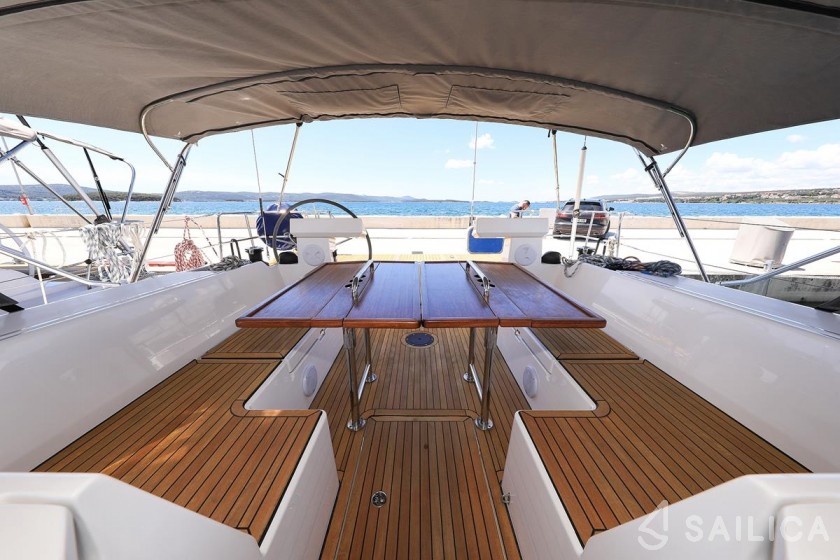 Bavaria C45 Style - Yacht Charter Sailica