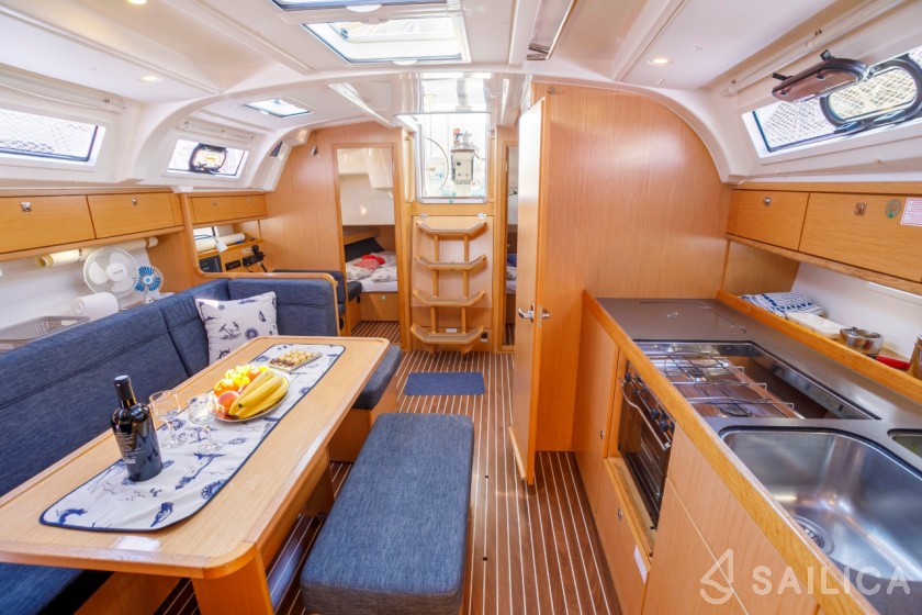 Bavaria 41 Cruiser - Yacht Charter Sailica