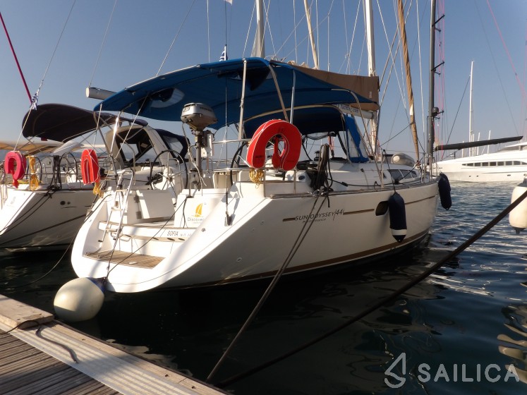 Sun Odyssey 44 i - Yacht Charter Sailica