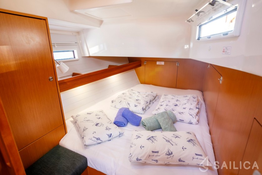 Bavaria 45 - Yacht Charter Sailica