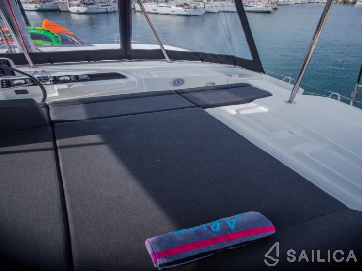 Lagoon 46  - Yacht Charter Sailica