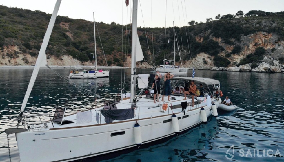 Sun Odyssey 519 - Yacht Charter Sailica