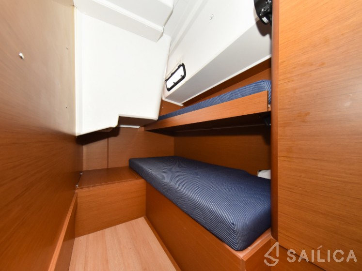 Sun Loft 47 - Yacht Charter Sailica
