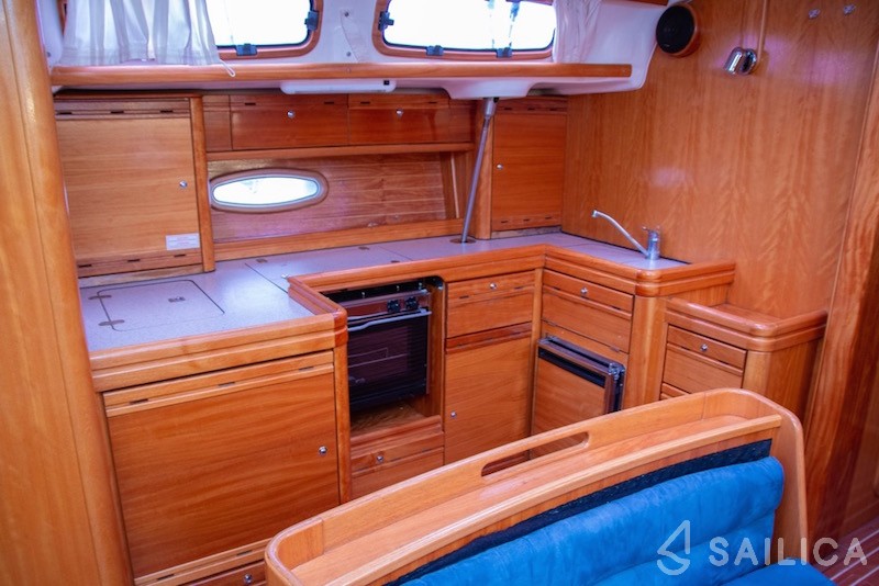 Bavaria 46 Cruiser - Yacht Charter Sailica