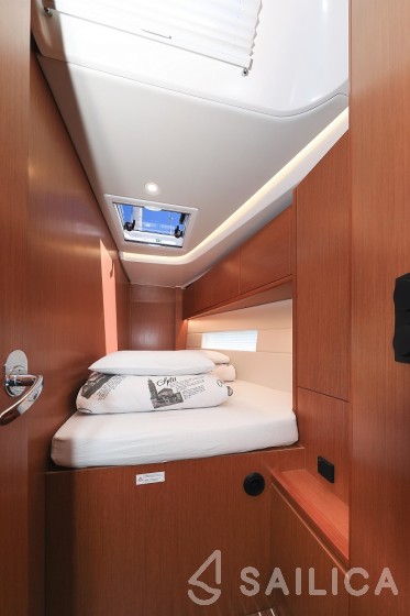 Bavaria C45 Style - Yacht Charter Sailica