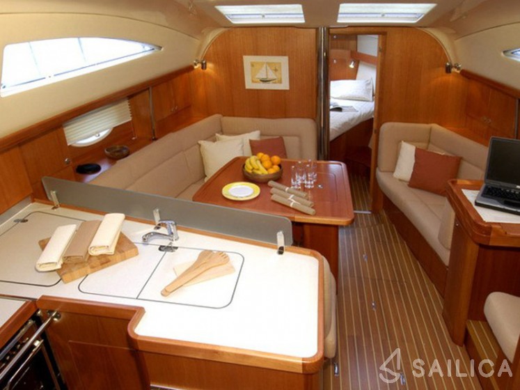 Elan 384 Impression - Yacht Charter Sailica