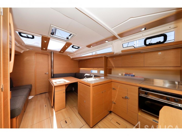 Dufour 390 Grand Large - Yacht Charter Sailica