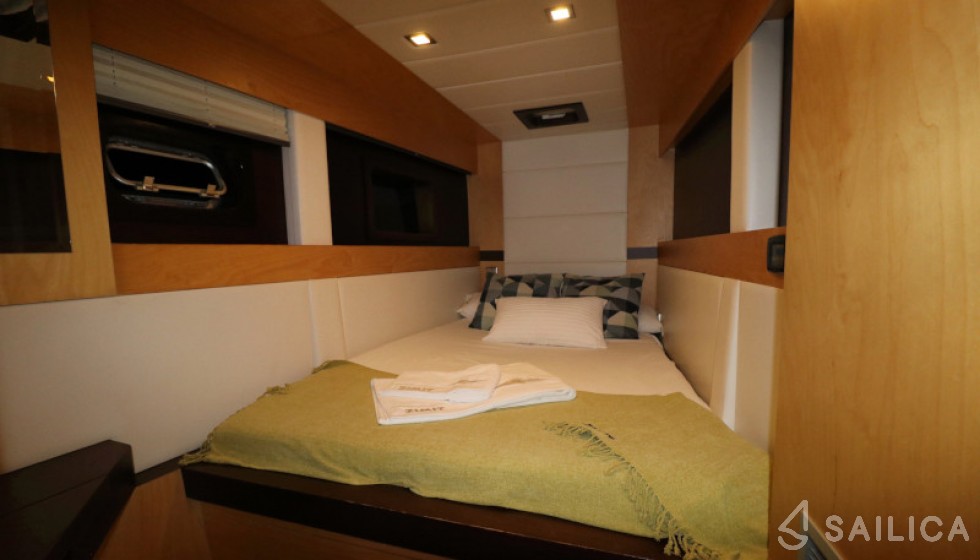Sunreef 62 - Yacht Charter Sailica
