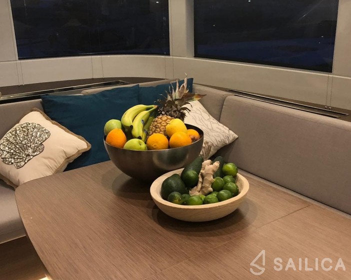 Lagoon 50 - Yacht Charter Sailica