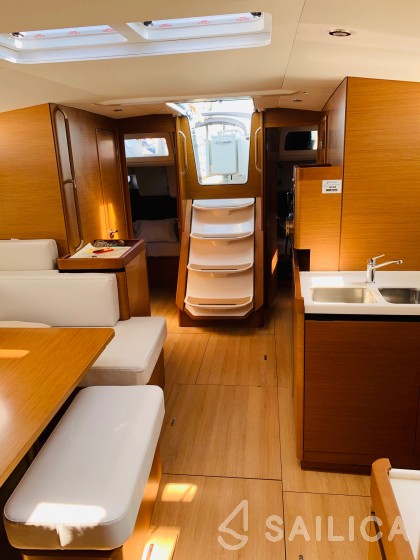 Sun Odyssey 490 - Yacht Charter Sailica