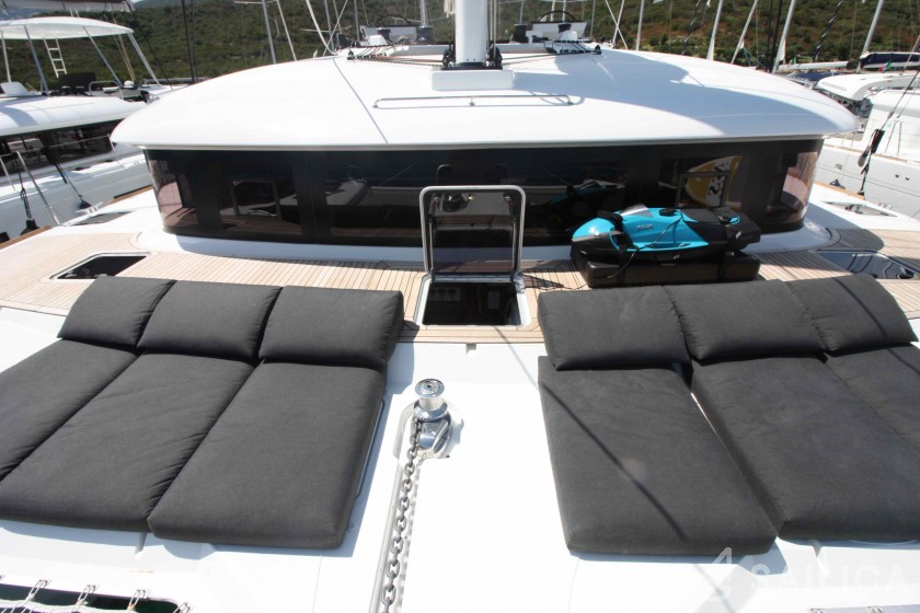 Lagoon 620 - Yacht Charter Sailica