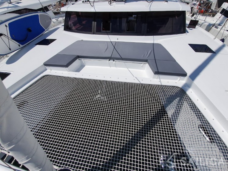 Astréa 42 - Yacht Charter Sailica