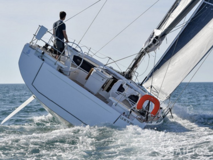 Oceanis 46.1 - Yacht Charter Sailica