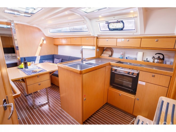 Bavaria 37 Cruiser - Yacht Charter Sailica