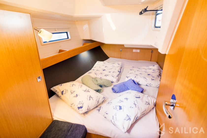 Bavaria 37 Cruiser - Yacht Charter Sailica
