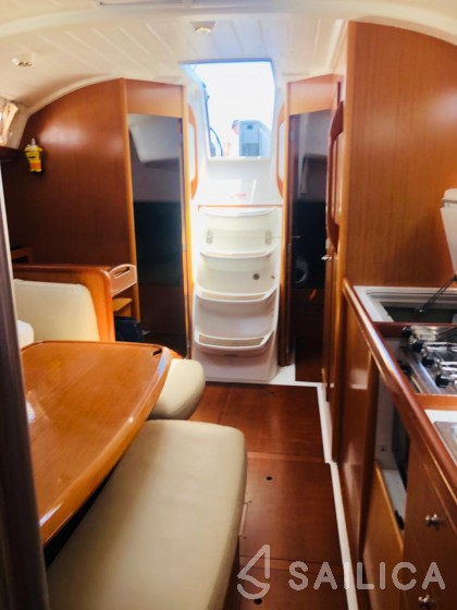 Cyclades 39.3 - Yacht Charter Sailica