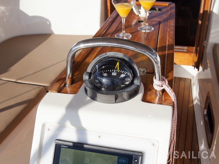 Bavaria Cruiser 37 - Yacht Charter Sailica