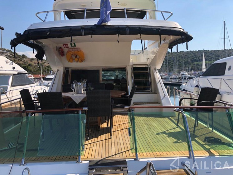 Yaretti 1910 - Yacht Charter Sailica