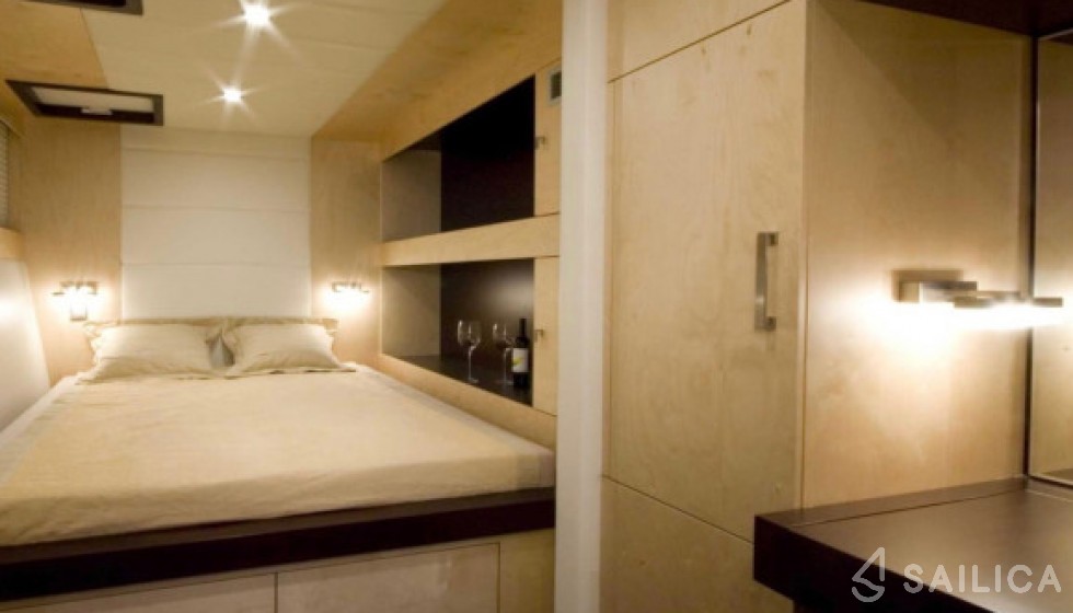 Sunreef 62 - Yacht Charter Sailica