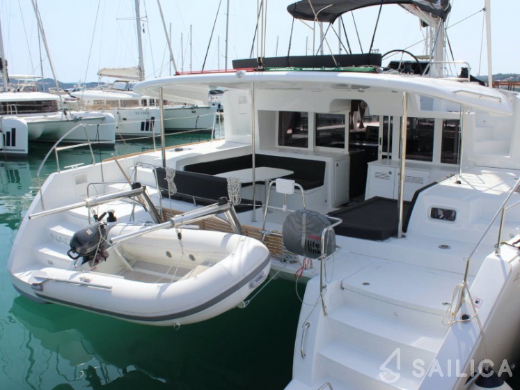 Lagoon 450 - Yacht Charter Sailica