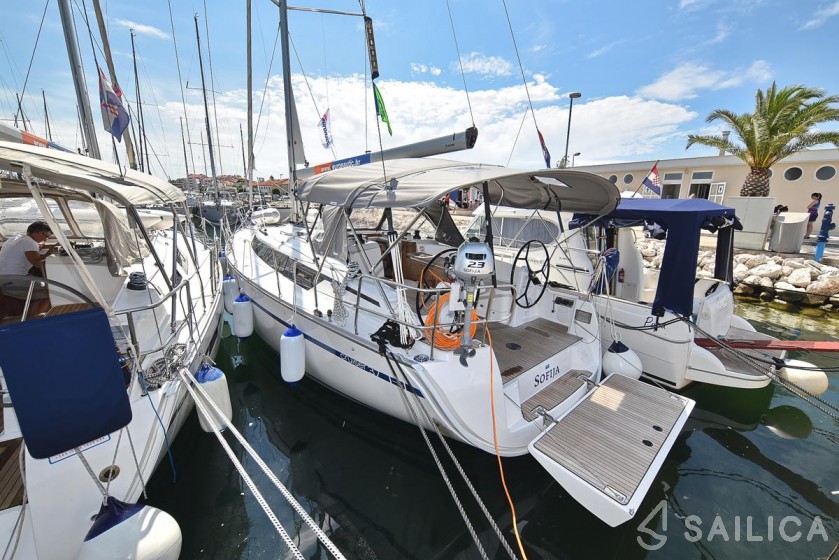 Bavaria 37 Cruiser - Yacht Charter Sailica