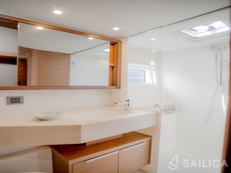 Lagoon 46  - Yacht Charter Sailica