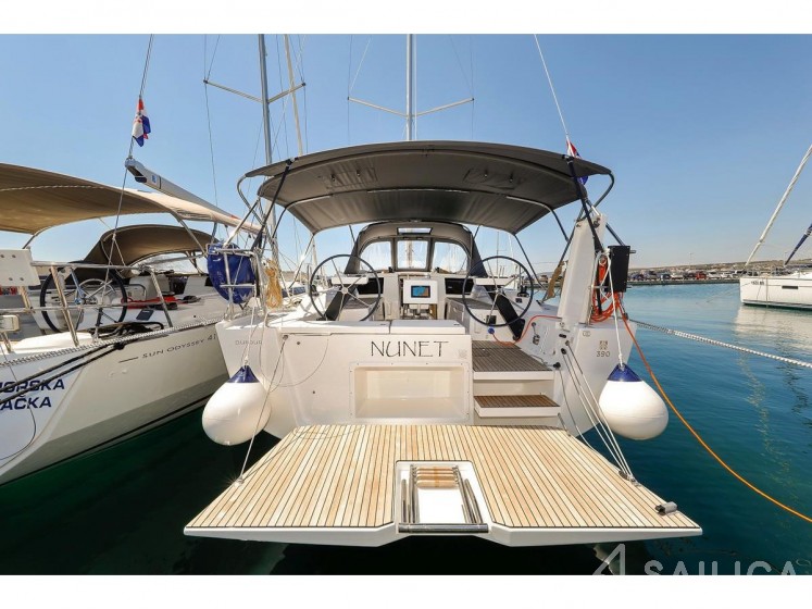 Dufour 390 Grand Large - Yacht Charter Sailica