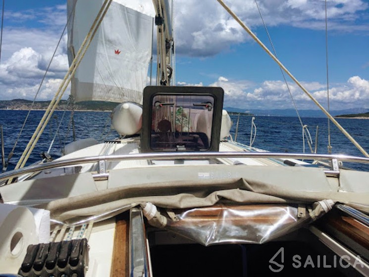 Bavaria 37 Cruiser - Yacht Charter Sailica