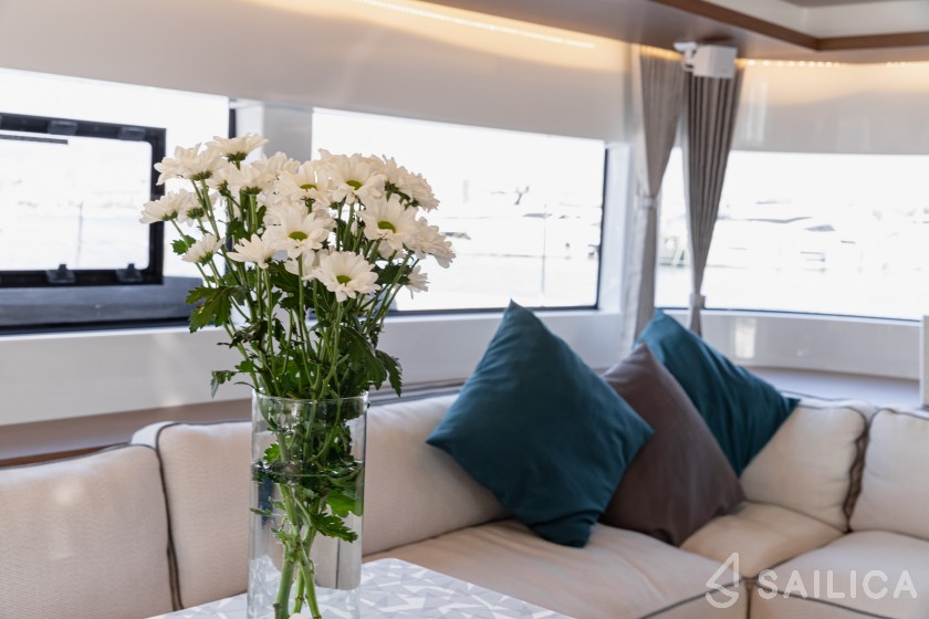 Lagoon 50 - Yacht Charter Sailica