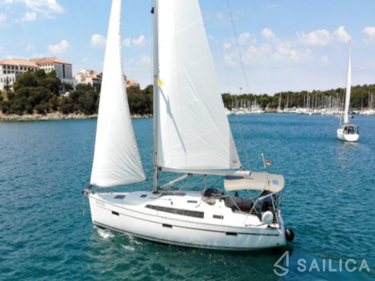 Bavaria 41 Cruiser - Yacht Charter Sailica