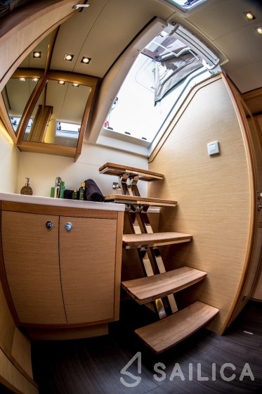 Lagoon 52F - Yacht Charter Sailica