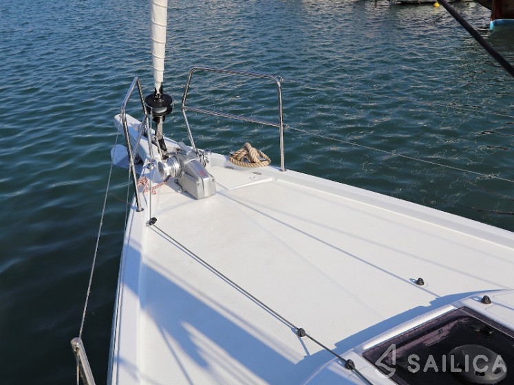 Sun Odyssey 410 - Yacht Charter Sailica