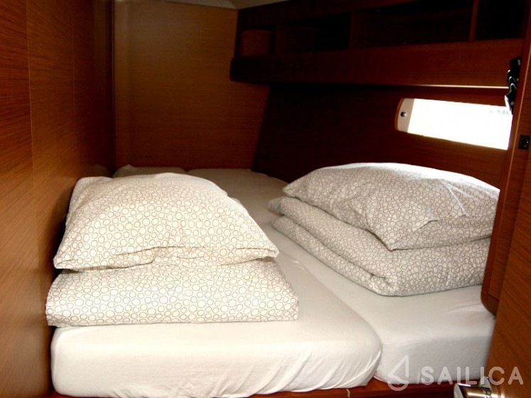 Sun Odyssey 479 - Yacht Charter Sailica