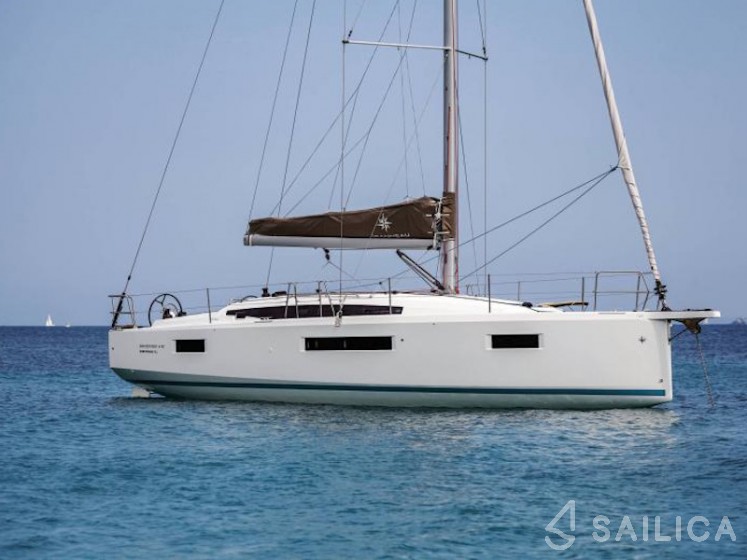 Sun Odyssey 410 - Yacht Charter Sailica