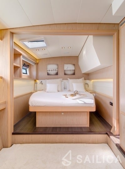 Lagoon 52F - Yacht Charter Sailica