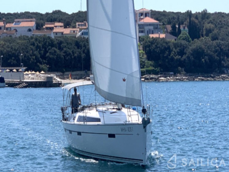 Bavaria 41 Cruiser - Yacht Charter Sailica