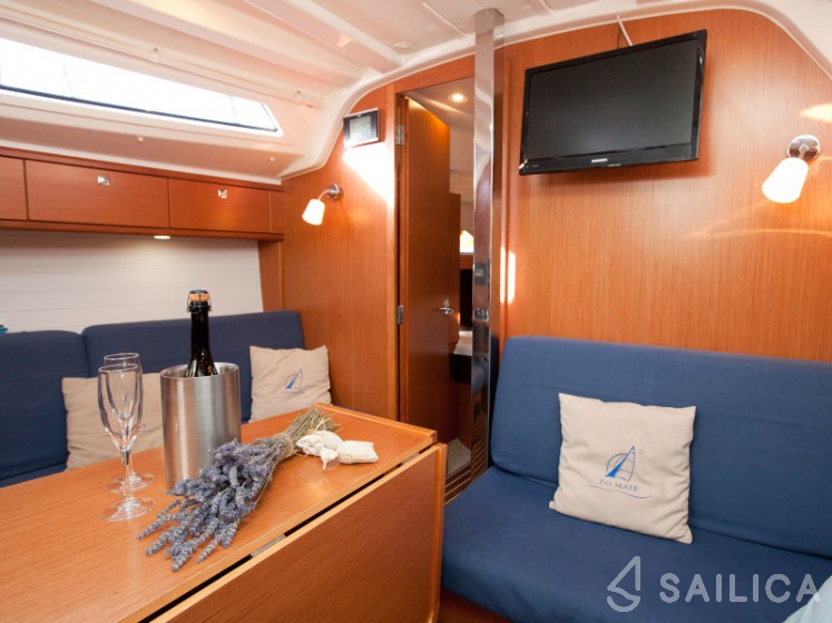 Bavaria Cruiser 37 - Yacht Charter Sailica
