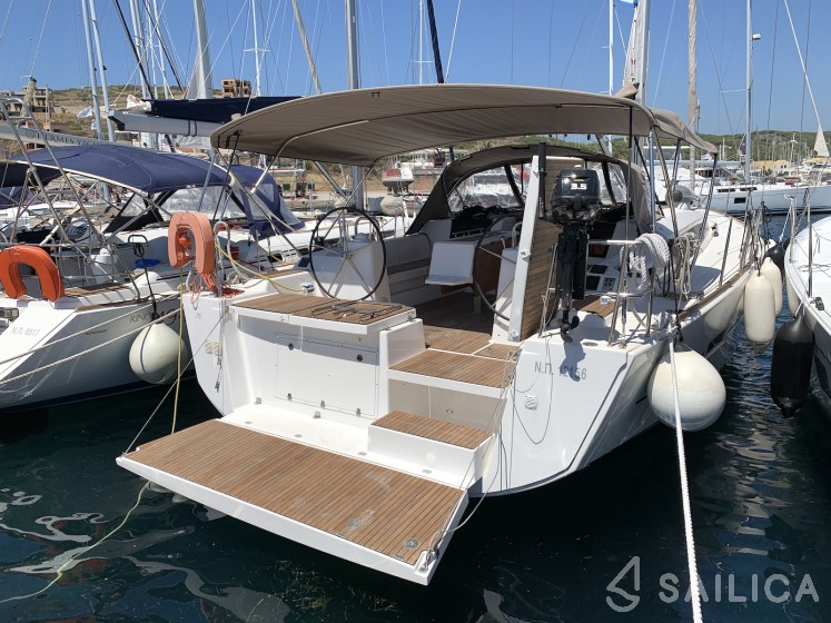 Dufour 460 GL - Yacht Charter Sailica