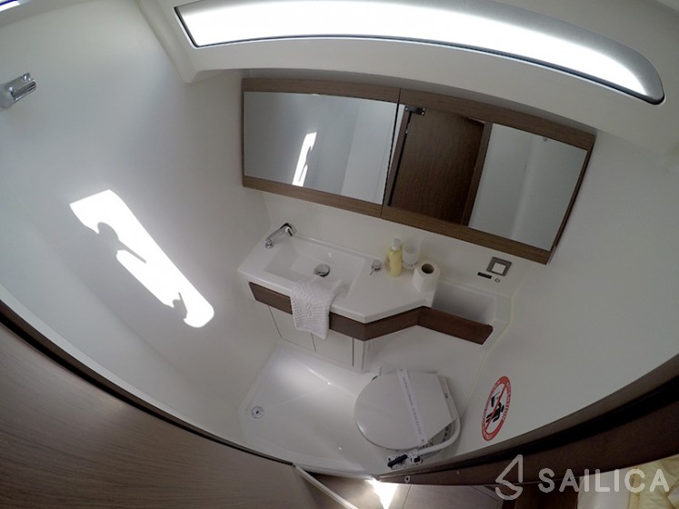 Oceanis 46.1 - Yacht Charter Sailica