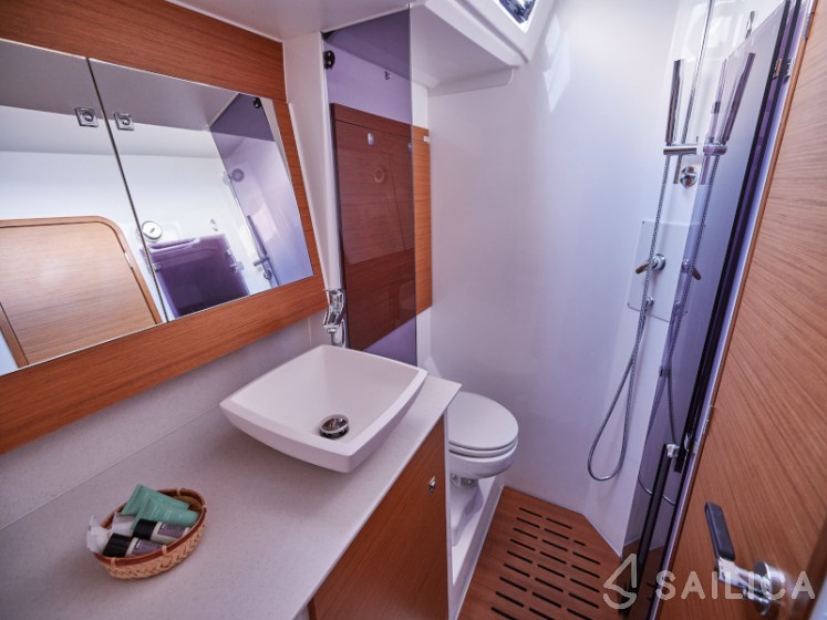 Dufour 56 Exclusive - Yacht Charter Sailica