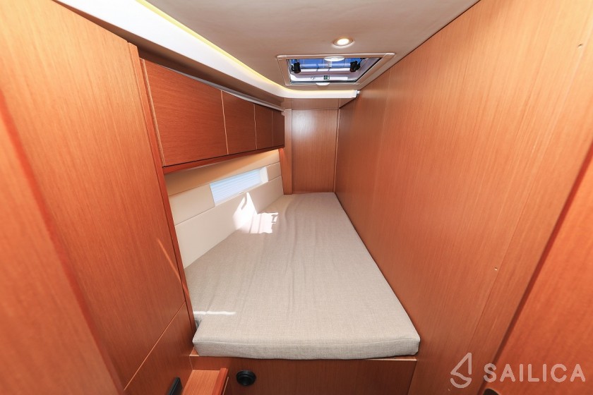 Bavaria C45 Style - Yacht Charter Sailica