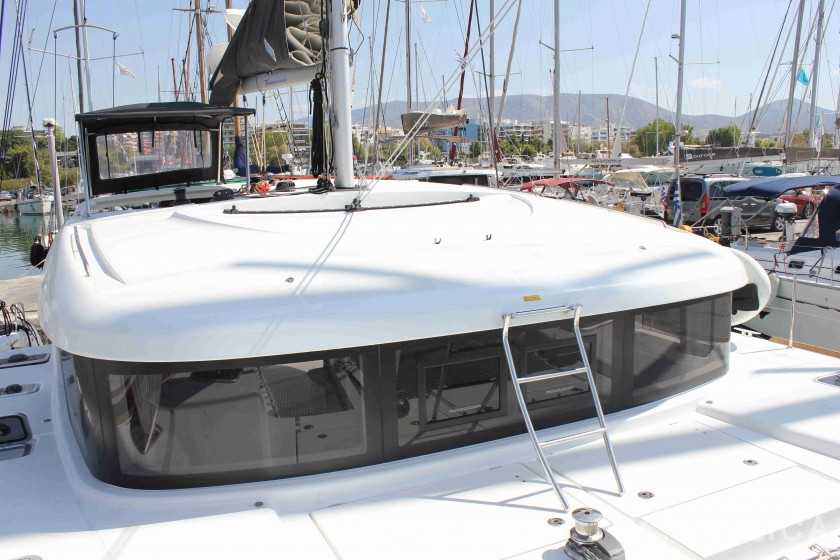 Lagoon 40 - Yacht Charter Sailica