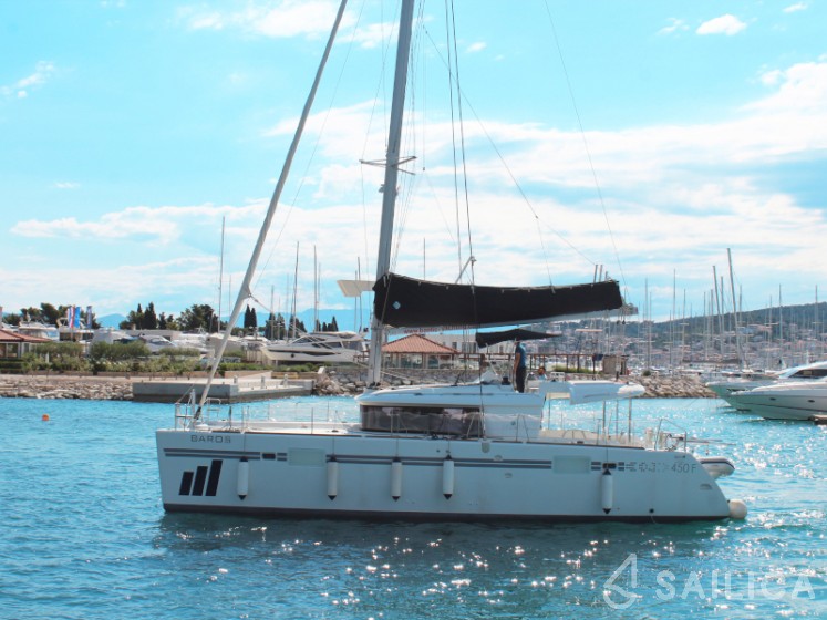 Lagoon 450 - Yacht Charter Sailica