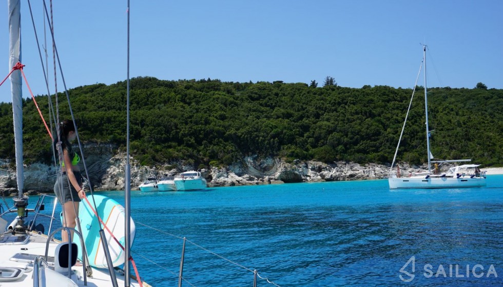 Sun Odyssey 54DS - Yacht Charter Sailica
